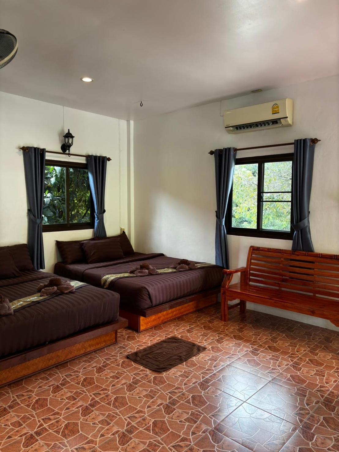 Khao Sok Jungle Huts Resort Khao Sok National Park Екстериор снимка