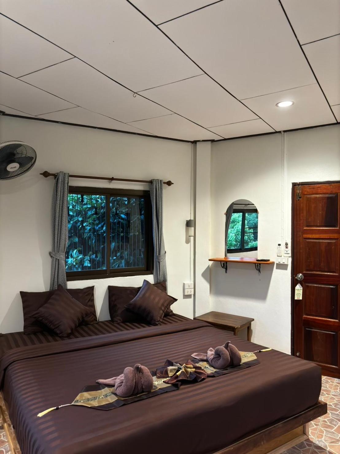 Khao Sok Jungle Huts Resort Khao Sok National Park Екстериор снимка