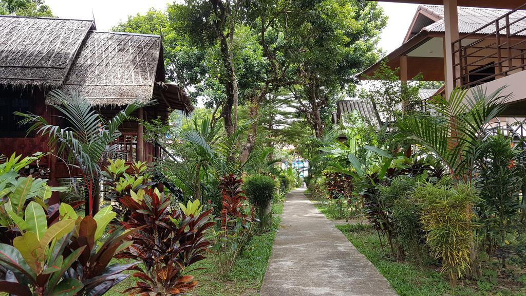 Khao Sok Jungle Huts Resort Khao Sok National Park Екстериор снимка